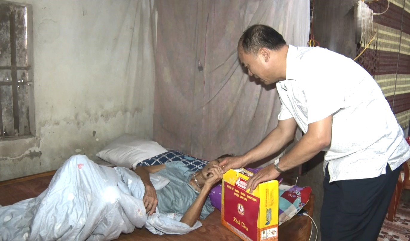 Anh-tin-bai